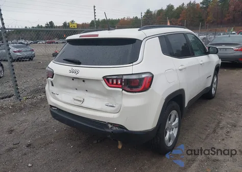 2021 Jeep Compass Latitude 4X4 from USA, damaged, VIN 3C4NJDBB3MT569703